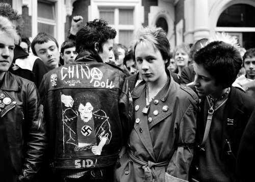 □Janette Beckman ― Raw Punk Streets UK 1979–1982□ - FUUDOBRAIN ONLINE STORE