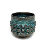 <img class='new_mark_img1' src='https://img.shop-pro.jp/img/new/icons13.gif' style='border:none;display:inline;margin:0px;padding:0px;width:auto;' />KOMAMONO_PYRAMID STUDS TEA CUP TURQUOISE