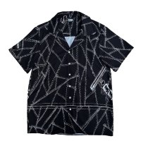 <img class='new_mark_img1' src='https://img.shop-pro.jp/img/new/icons13.gif' style='border:none;display:inline;margin:0px;padding:0px;width:auto;' />FUUDOBRAIN_cross cut shirts