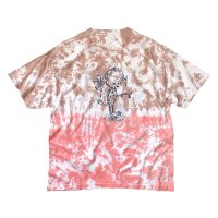 <img class='new_mark_img1' src='https://img.shop-pro.jp/img/new/icons13.gif' style='border:none;display:inline;margin:0px;padding:0px;width:auto;' />NADA._Double sided print tie-dye tee sand tie dyed