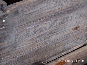 木箱の文字の一例