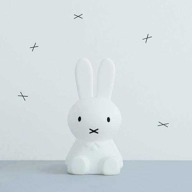 <img class='new_mark_img1' src='https://img.shop-pro.jp/img/new/icons47.gif' style='border:none;display:inline;margin:0px;padding:0px;width:auto;' />Miffy My First Light by MrMaria