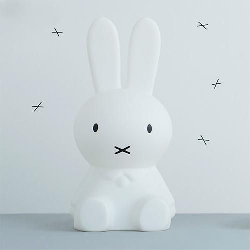 <img class='new_mark_img1' src='https://img.shop-pro.jp/img/new/icons6.gif' style='border:none;display:inline;margin:0px;padding:0px;width:auto;' />Miffy Original Light (H50cm) by MrMaria