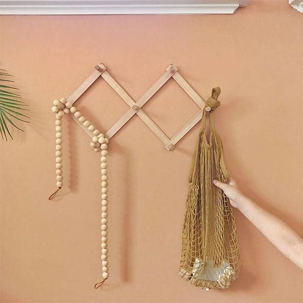 <img class='new_mark_img1' src='https://img.shop-pro.jp/img/new/icons47.gif' style='border:none;display:inline;margin:0px;padding:0px;width:auto;' />Tasmanian Oak Peg Rack (S) by Dutch Warehouse