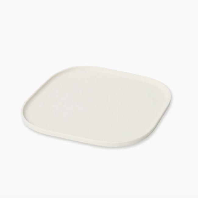 <img class='new_mark_img1' src='https://img.shop-pro.jp/img/new/icons6.gif' style='border:none;display:inline;margin:0px;padding:0px;width:auto;' />【送料無料】Oreo Mat Small Beige (シリコン製オレオフードマットS ベージュ) by INHERENT