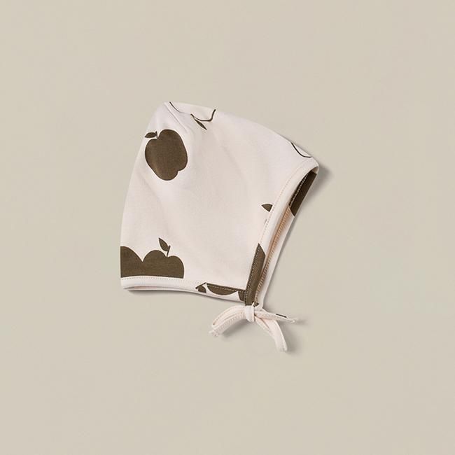 <img class='new_mark_img1' src='https://img.shop-pro.jp/img/new/icons14.gif' style='border:none;display:inline;margin:0px;padding:0px;width:auto;' />【送料無料】Basil Apple Orchard Bonnet by organic zoo