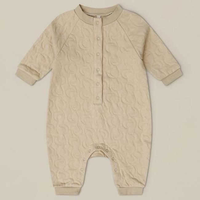 <img class='new_mark_img1' src='https://img.shop-pro.jp/img/new/icons14.gif' style='border:none;display:inline;margin:0px;padding:0px;width:auto;' />【送料無料】Midnight Quilt Onesie (3-6m,6-12m) by organic zoo OZAW23