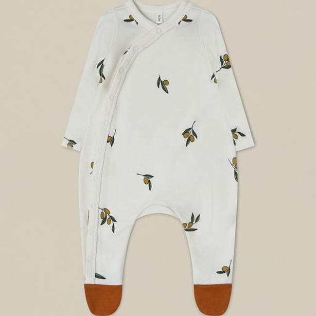 <img class='new_mark_img1' src='https://img.shop-pro.jp/img/new/icons14.gif' style='border:none;display:inline;margin:0px;padding:0px;width:auto;' />【送料無料】Olive Garden Suit w/ contrast feet (NB,0-3M,3-6M,6-12M) by organic zoo OZAW23