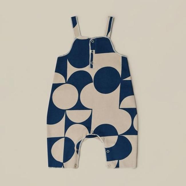 <img class='new_mark_img1' src='https://img.shop-pro.jp/img/new/icons47.gif' style='border:none;display:inline;margin:0px;padding:0px;width:auto;' />【送料無料】Azulejos Salopette (6-12M) by organic zoo OZAW23