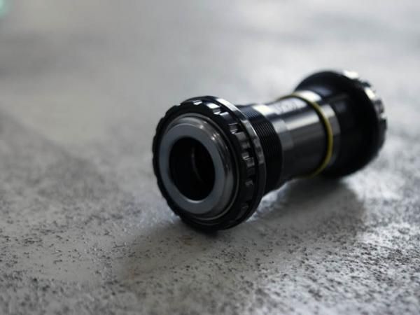 ボトムブラケットPHILWOOD outboard bottom bracket Phil Wood Outboard Bottom Bracket | Retrogression