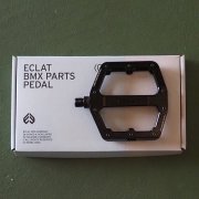 ECLAT()SURGE XL PEDAL 9/16" BLACK<img class='new_mark_img2' src='https://img.shop-pro.jp/img/new/icons61.gif' style='border:none;display:inline;margin:0px;padding:0px;width:auto;' />
