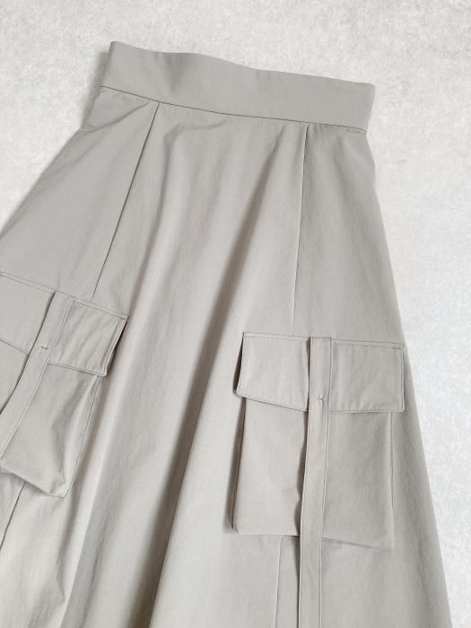 新品未使用ARCHIVIO ライトグレー フレアスカート スカート 『ポンチニットフレアスカート ライトグレー SA00183