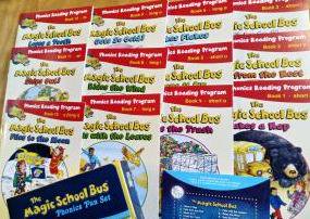 スカラスティック Magic School Bus Phonics Boxed Set 12冊+MP3CD 