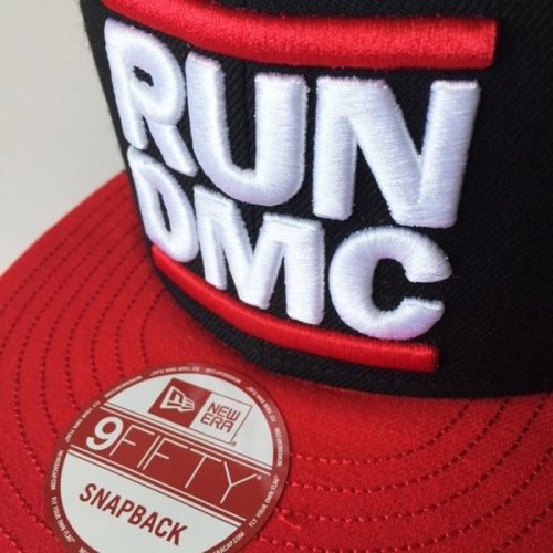 RUN DMC ロゴ 9FIFTY NEWERA ベースボールキャップ ブラック