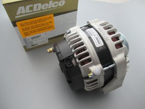 ACデルコ 07～13 05～06 エスカレード オルタネーター （ダイナモ） - QuickParts.jp