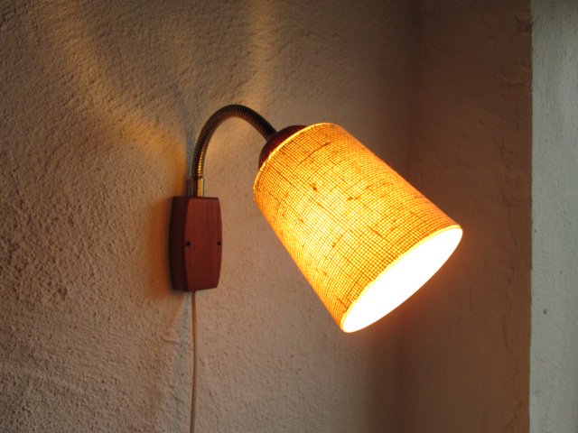 ほっこり♪北欧のブラケットライト/壁付灯/ウォールランプ：チーク製