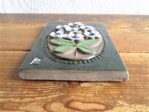 陶器壁掛け：Jie/ジィ社製☆美しいブルーと水色のお花の