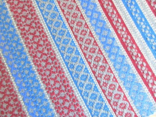 スウェーデンの伝統織物タペストリー/マット：ローゼンゴング☆アズキ 