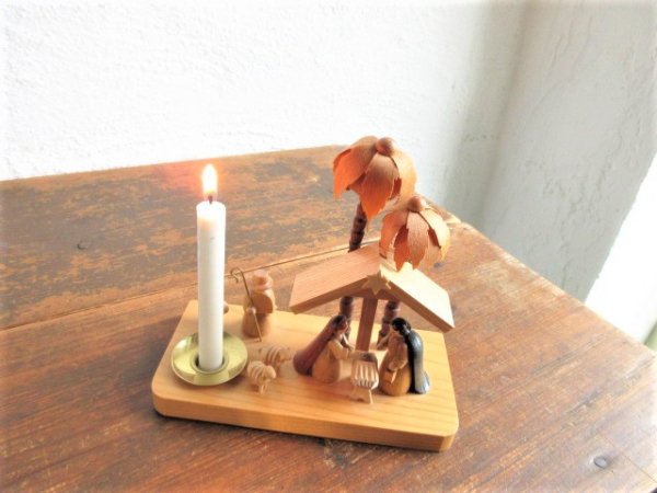 J 木製のJulkrubba/降誕セット：イエス・キリストの生誕場面と