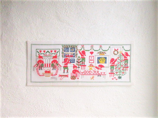スウェーデンのクロスステッチ　クリスマス・タペストリー　刺繍　裁縫　手芸　北欧