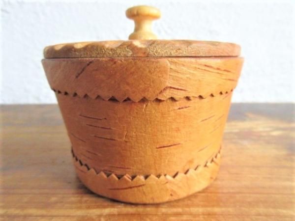 ヴィンテージ 北欧スェーデン 美しい飴色琥珀色 白樺の皮 蓋付き