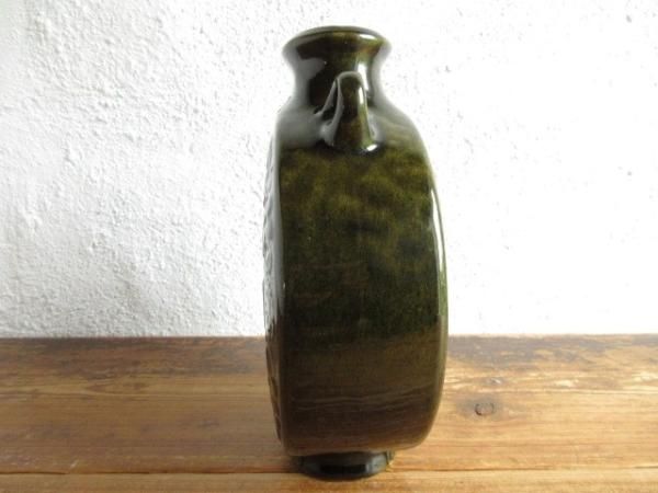 Upsala Ekeby/ウプサラエケビィ： P.V.Freymannデザイン 花瓶”Gokotta