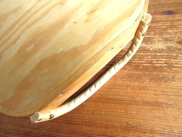 美品！スウェーデンの伝統工芸品：Spankorg/スポーンコリ・トレイ