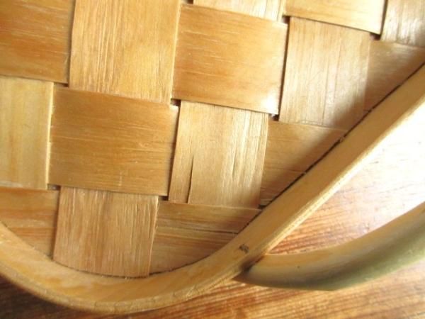 美品！スウェーデンの伝統工芸品：Spankorg/スポーンコリ・トレイ