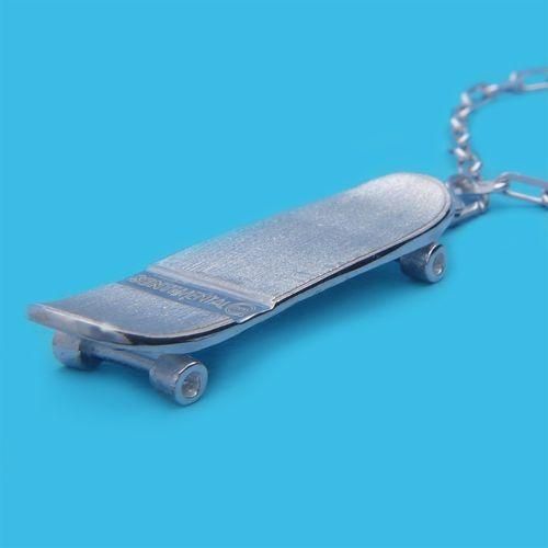 cm Skateboard / BIG