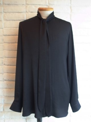 【GalaabenD/ガラアーベント】Satin Ribbon Shirt (BLACK)