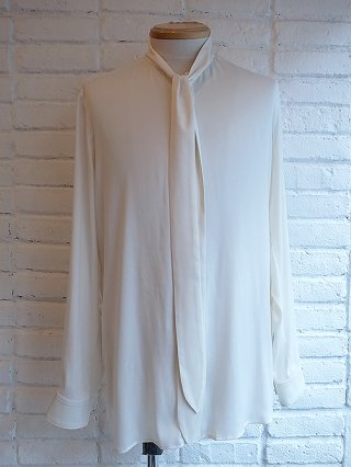 【GalaabenD/ガラアーベント】Satin Ribbon Shirt (OFF WHITE)