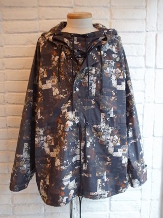 <img class='new_mark_img1' src='https://img.shop-pro.jp/img/new/icons8.gif' style='border:none;display:inline;margin:0px;padding:0px;width:auto;' />Iroquois/INDUSTRIAL FLOWER ANORAK HD (BLK)