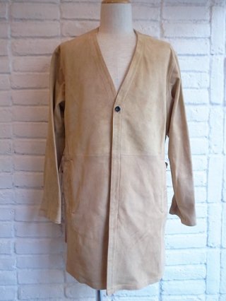 <img class='new_mark_img1' src='https://img.shop-pro.jp/img/new/icons8.gif' style='border:none;display:inline;margin:0px;padding:0px;width:auto;' />STRUM/ȥCalf Suede Long Cardigan (BEIGE)