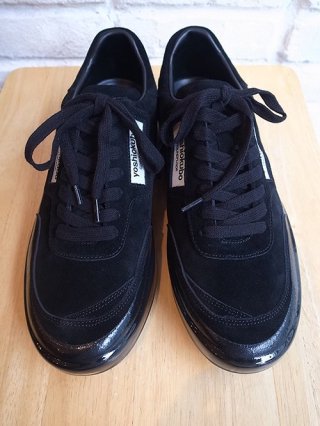 <img class='new_mark_img1' src='https://img.shop-pro.jp/img/new/icons8.gif' style='border:none;display:inline;margin:0px;padding:0px;width:auto;' />yoshiokubo/襷ܡJELLO SNEAKER (BLACK)