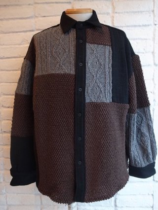 <img class='new_mark_img1' src='https://img.shop-pro.jp/img/new/icons8.gif' style='border:none;display:inline;margin:0px;padding:0px;width:auto;' />yoshiokubo/襷ܡGEOMETRIC KNIT SHIRT (BROWN)