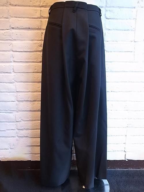 yoshiokubo/ヨシオクボ】TWIST WOOL SLACKS (BLACK) - Karaln