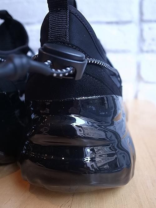 メルピヨ yoshiokubo/ヨシオクボ】JELLO MT _I Sneaker (BLACK) - Karaln