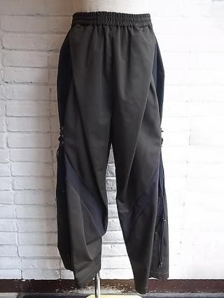 <img class='new_mark_img1' src='https://img.shop-pro.jp/img/new/icons8.gif' style='border:none;display:inline;margin:0px;padding:0px;width:auto;' />yoshiokubo/襷ܡMILITARY WIDE PANT (KHAKI)