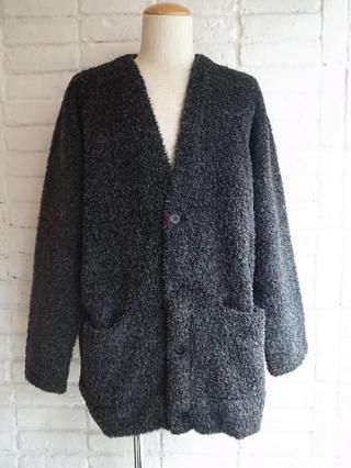 <img class='new_mark_img1' src='https://img.shop-pro.jp/img/new/icons8.gif' style='border:none;display:inline;margin:0px;padding:0px;width:auto;' />STRUM/ȥAlpaca Nylon Mixed Woollen Fabric Middle Cardigan (BLACK)