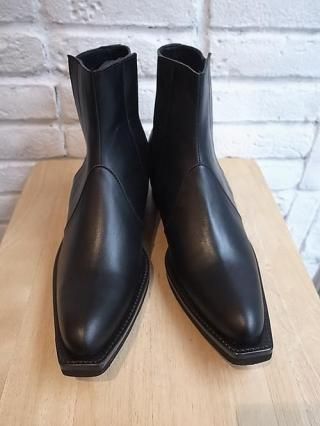 <img class='new_mark_img1' src='https://img.shop-pro.jp/img/new/icons8.gif' style='border:none;display:inline;margin:0px;padding:0px;width:auto;' />��kiryuyrik/����奦����奦��Cow Leather Middle Boots (BLACK)