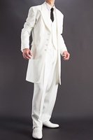白いロングスーツ