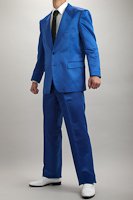 青いサテンスーツ