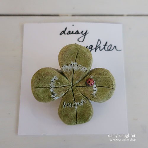 クローバー　てんとう虫（ブローチ）【daisy daughter】 - ca*n*ow online shop | キャナウ　オンラインショップ