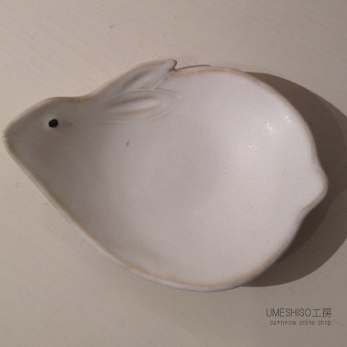 ウサギのお皿 【UMESHISO工房】 - ca*n*ow online shop | キャナウ　オンラインショップ