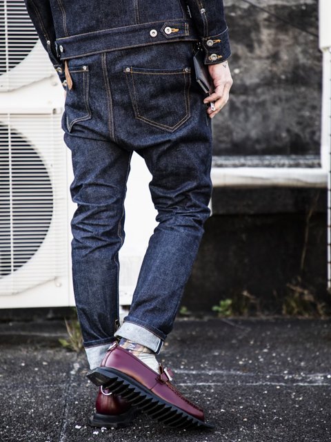 定価から3０％オフ [CYbER Denim dYNE] Evolution Denim デニム