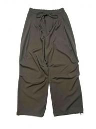 Easy Parachute Pants<img class='new_mark_img2' src='https://img.shop-pro.jp/img/new/icons2.gif' style='border:none;display:inline;margin:0px;padding:0px;width:auto;' />