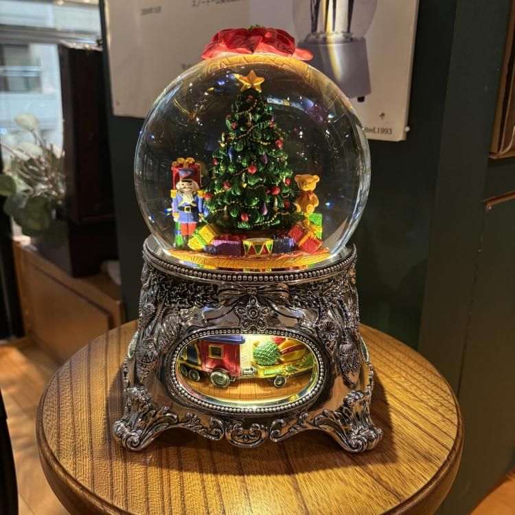 【新品　希少】twinkle社　スノードーム　白馬の親子　スノードーム 美術館 新品 希少】twinkle社 スノードーム 白馬の親子 スノードーム 美術館