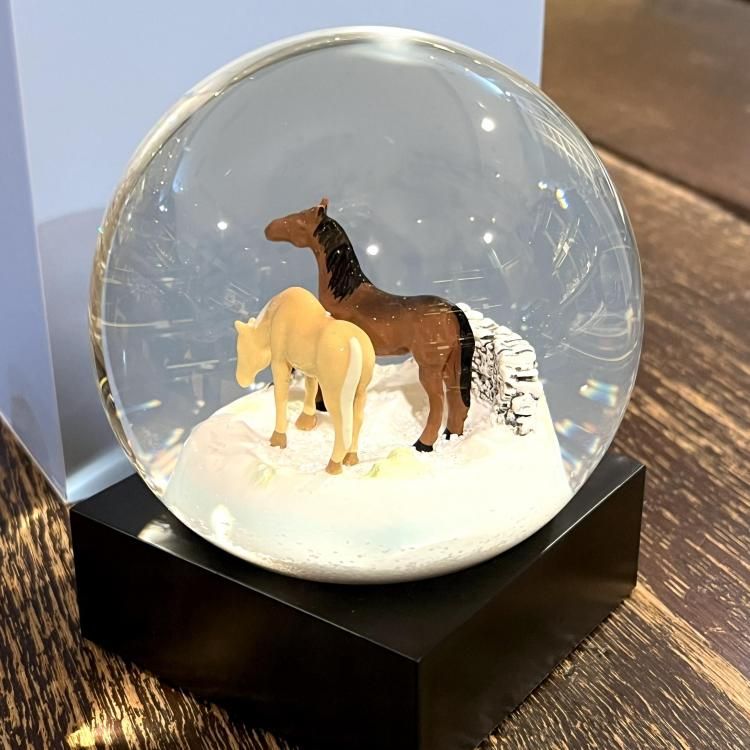 【新品　希少】twinkle社　スノードーム　白馬の親子　スノードーム 美術館 新品 希少】twinkle社 スノードーム 白馬の親子 スノードーム