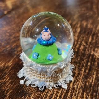 flower pig (blue)