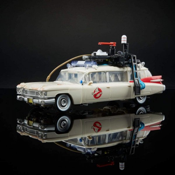 トランスフォーマー x ゴーストバスターズ ECTO-1 ECTOTRON